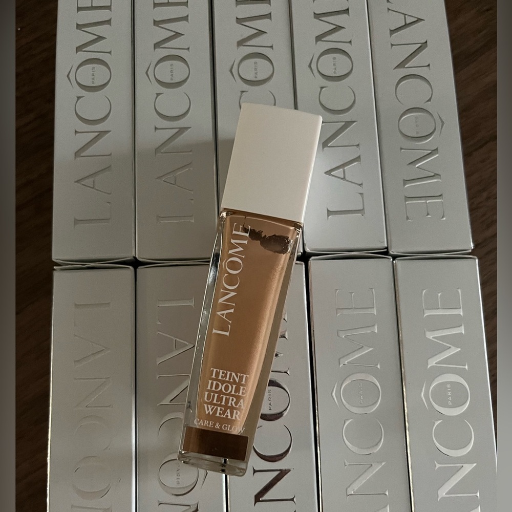 Brand New  - 30ml Lancôme Teint Idole Ultra Wear-CARE AND GLOW 310N